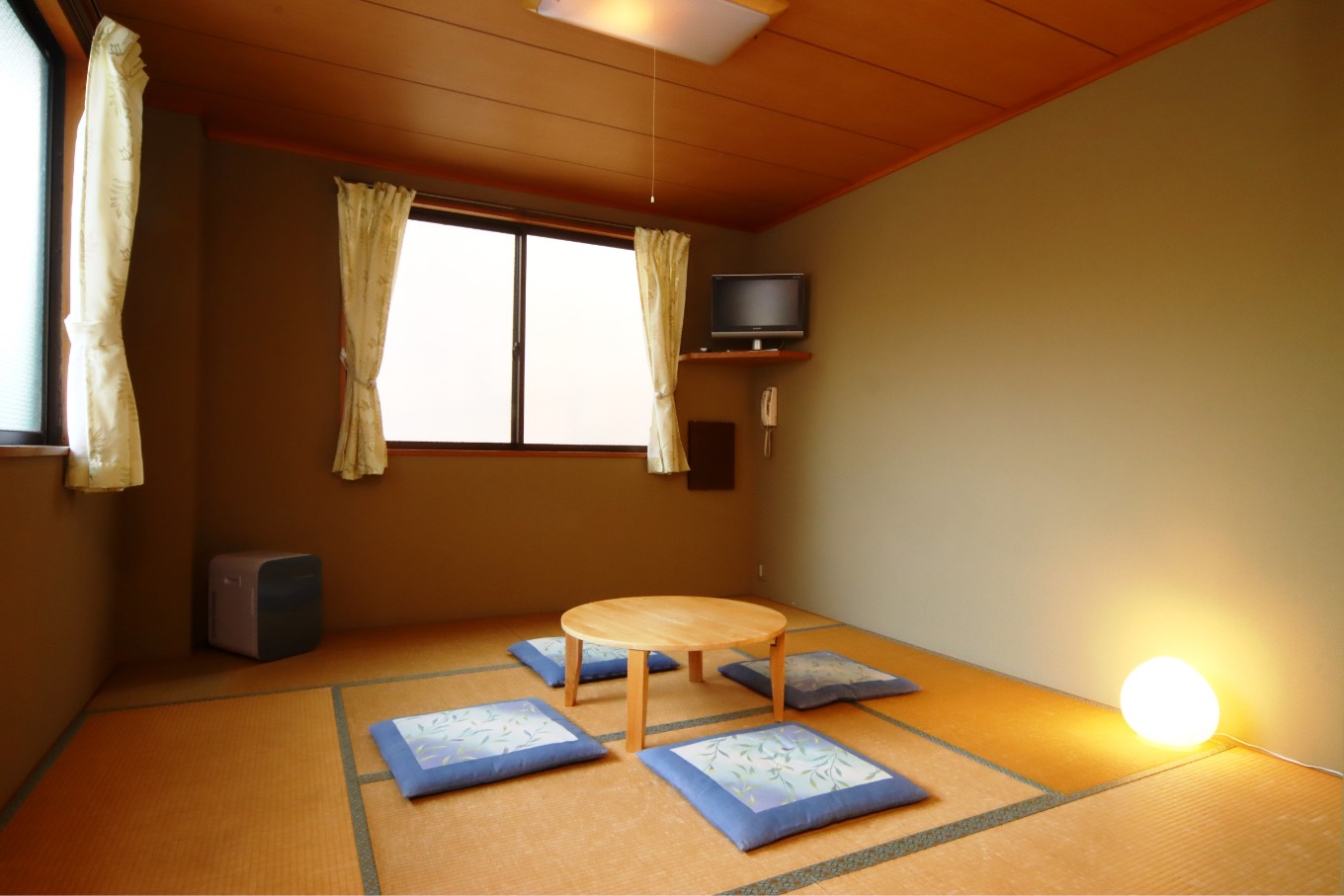 Compact 7.5-Tatami Mat Japanese-style Room